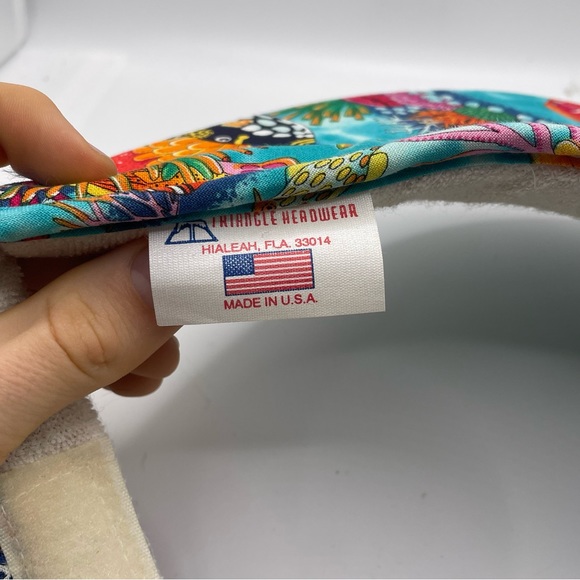 Triangle Headwear Aquatic Pattern Visor Made In USA All Over Print Fish Species - Picture 4 of 5